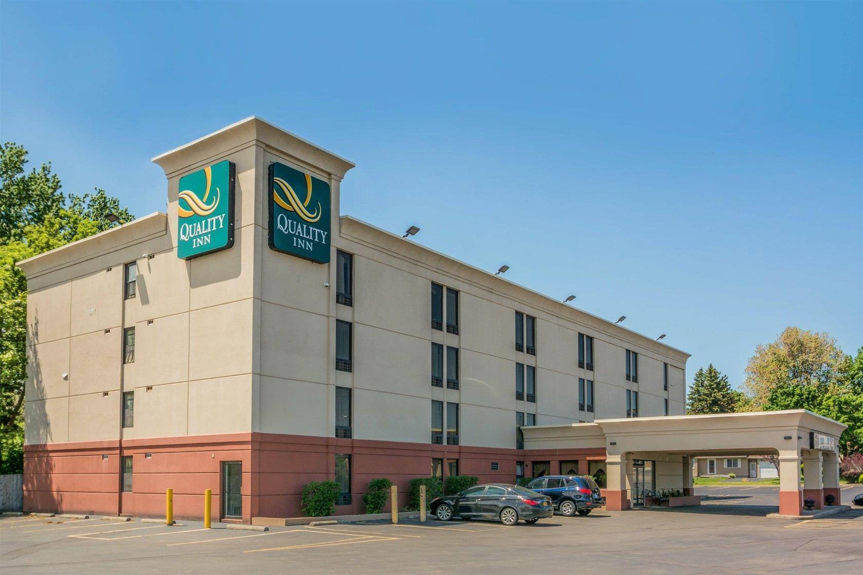 Comfort Inn & Suites Liverpool - Syracuse North Екстериор снимка