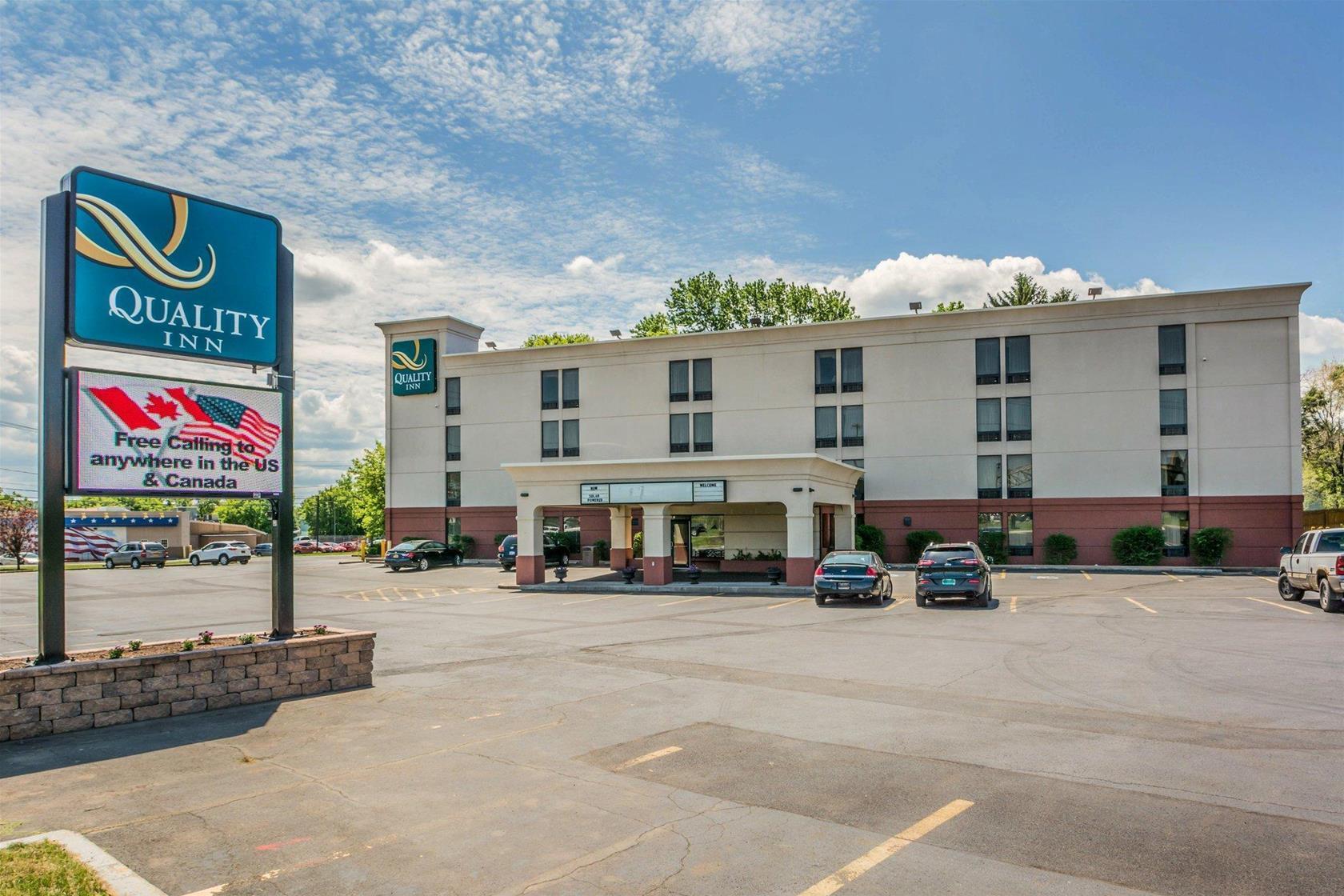 Comfort Inn & Suites Liverpool - Syracuse North Екстериор снимка