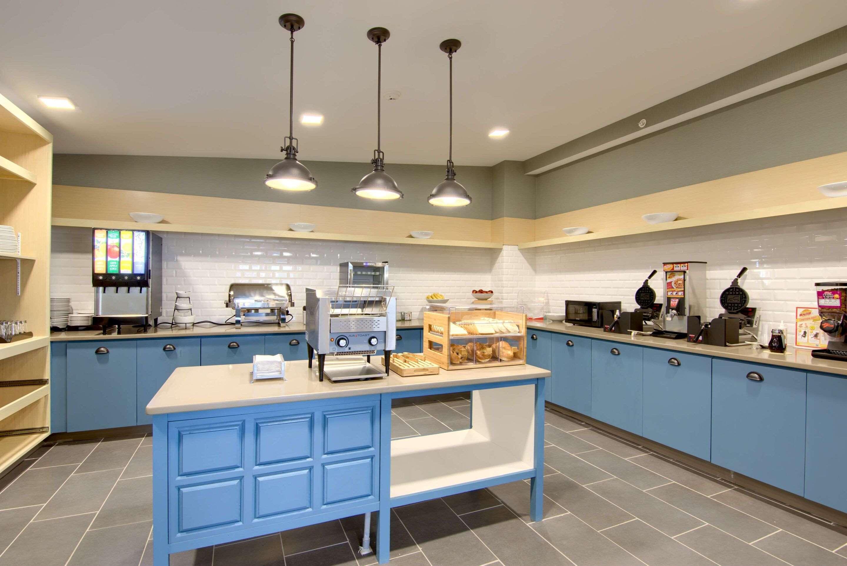 Comfort Inn & Suites Liverpool - Syracuse North Екстериор снимка