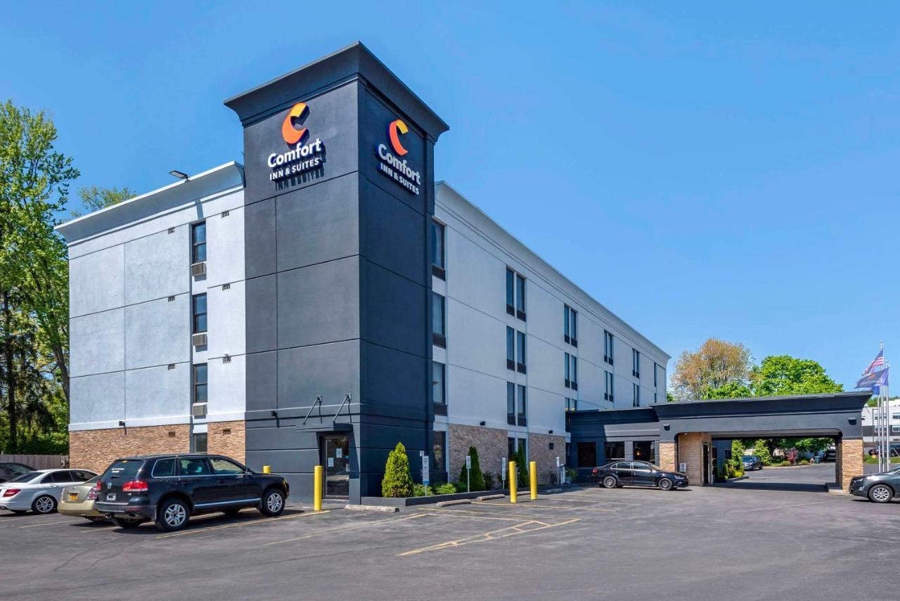Comfort Inn & Suites Liverpool - Syracuse North Екстериор снимка