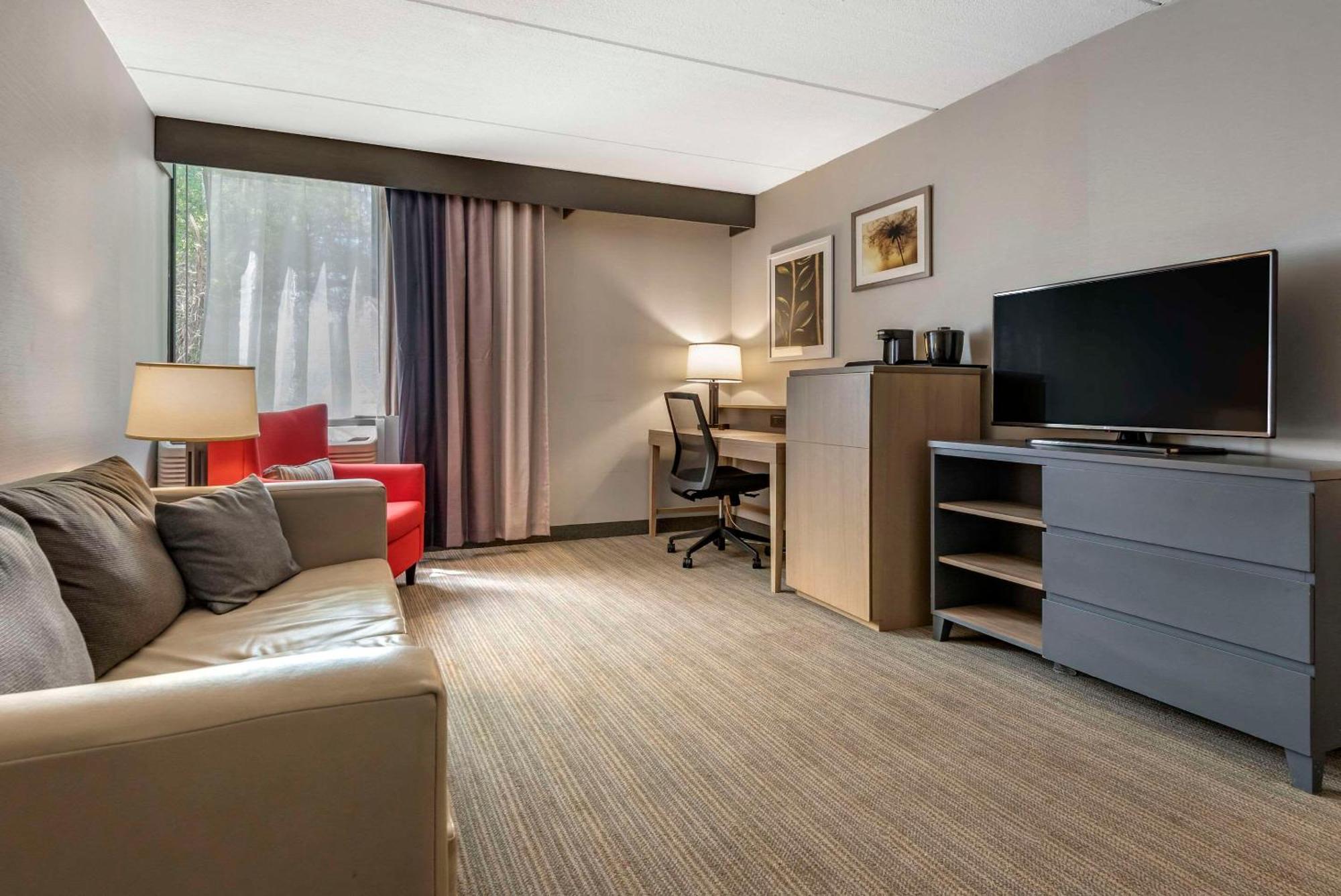 Comfort Inn & Suites Liverpool - Syracuse North Екстериор снимка