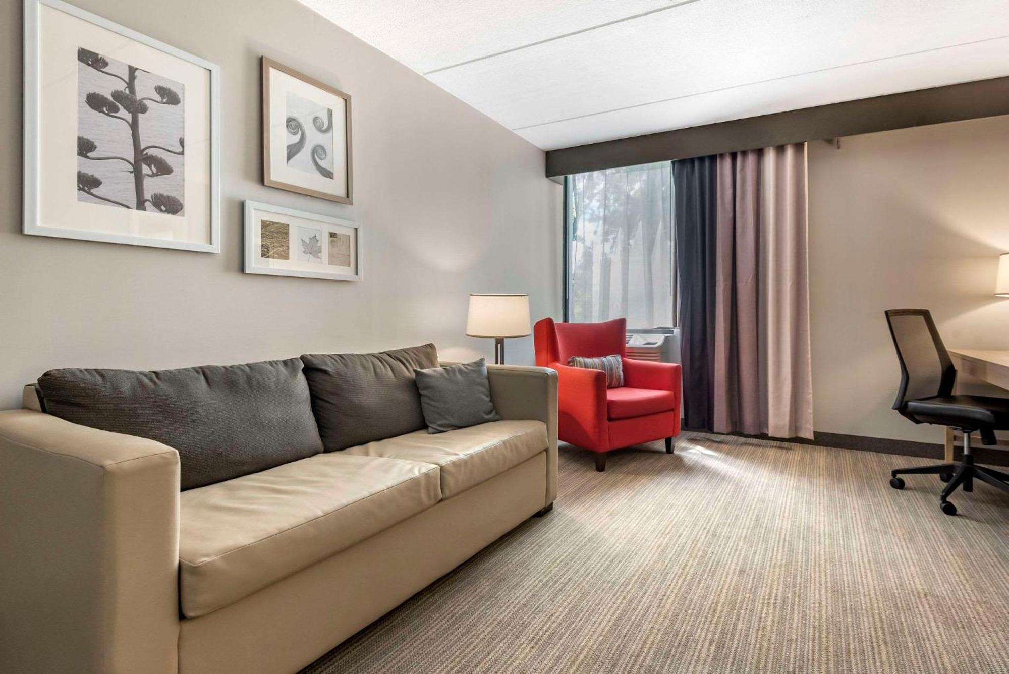 Comfort Inn & Suites Liverpool - Syracuse North Екстериор снимка