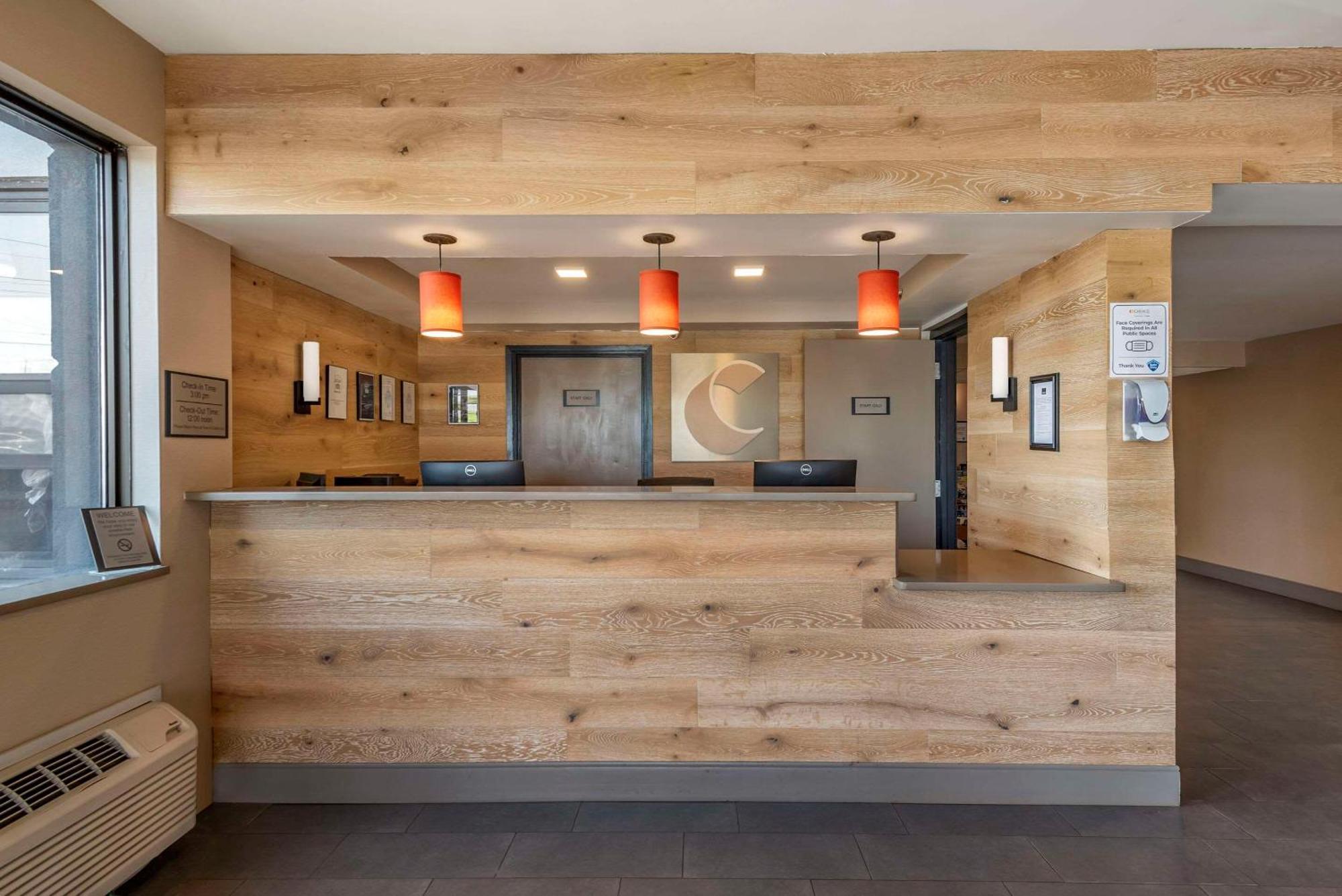 Comfort Inn & Suites Liverpool - Syracuse North Екстериор снимка