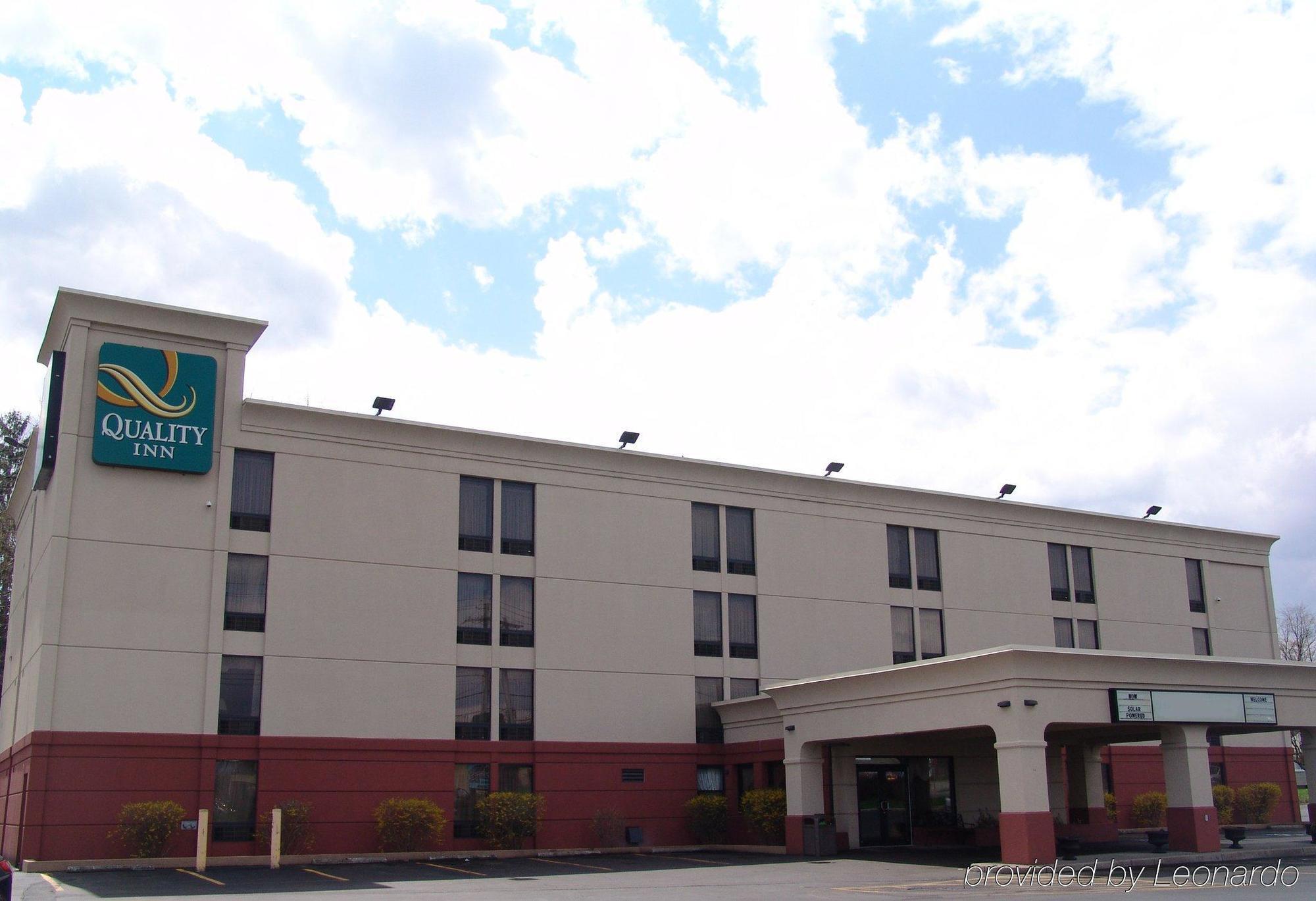 Comfort Inn & Suites Liverpool - Syracuse North Екстериор снимка