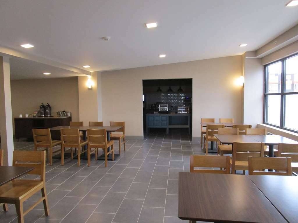 Comfort Inn & Suites Liverpool - Syracuse North Ресторант снимка